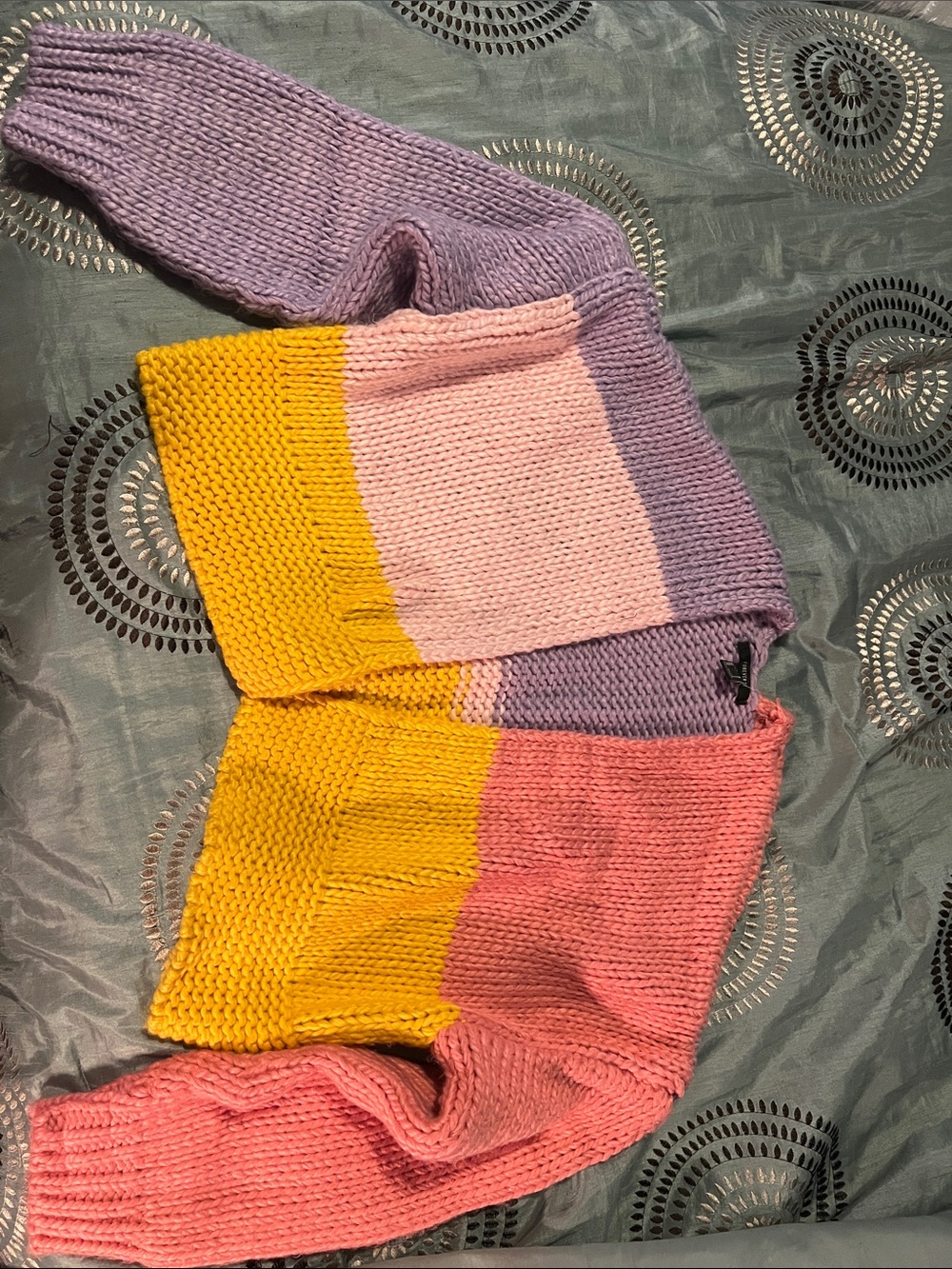 Colorblock Cropped Women’s heavy knit Sweater - Pink, Purple & Yellow
